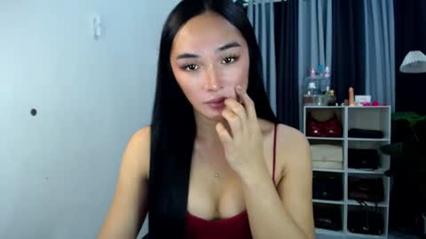 iwillcum4u_ online show from 07-13-26, 12:24