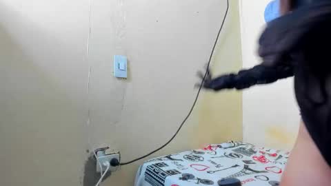 ixchell_dewei online show from 11-02-25, 04:04