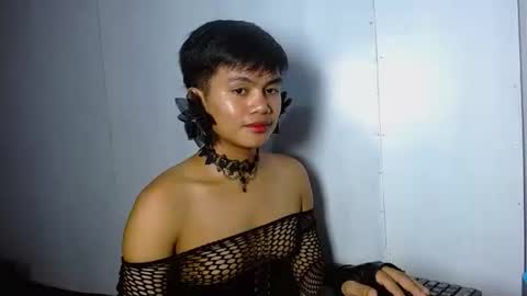 iya143 online show from 11-22-25, 04:06