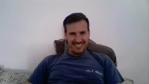 Snapshot of iyoperro chatting on 09-15-25, 10:26 Casandro online show from 09-15-25, 10:26