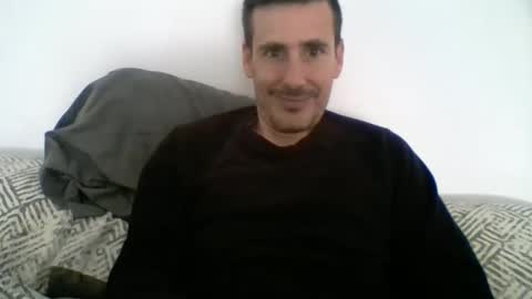 Snapshot of iyoperro chatting on 11-09-25, 10:13 Casandro online show from 11-09-25, 10:13