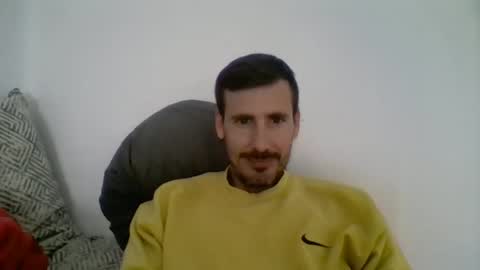 Snapshot of iyoperro chatting on 11-22-25, 11:09 Casandro online show from 11-22-25, 11:09