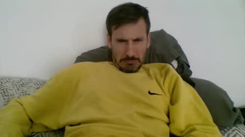 Snapshot of iyoperro chatting on 11-26-25, 11:22 Casandro online show from 11-26-25, 11:22