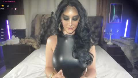 Snapshot of iyotara_ chatting on 04-28-26, 02:27 Areeya online show from 04-28-26, 02:27