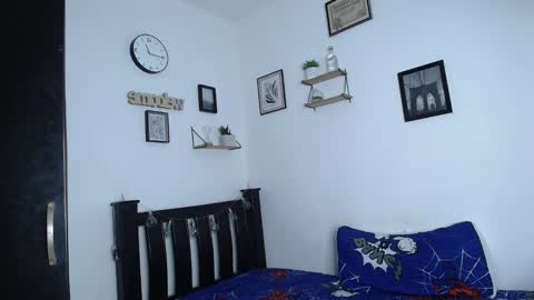 izaack online show from 02-28-25, 06:43