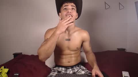 izaack online show from 09-21-25, 02:57