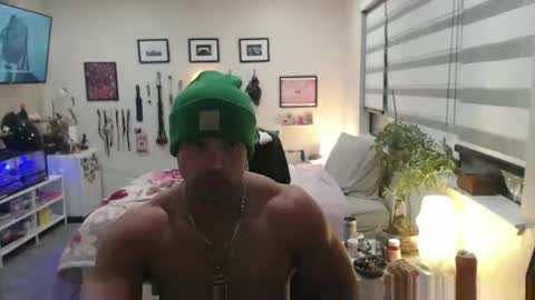 Snapshot of izak144 chatting on 12-15-25, 03:00 izak144 online show from 12-15-25, 03:00