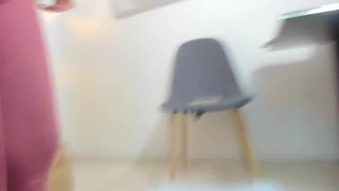 Iza online show from 02-21-25, 11:32