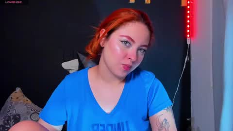 hot izys online show from 07-18-26, 06:28