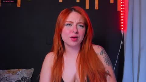 hot izys online show from 07-24-26, 05:49