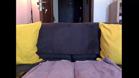 Snapshot of izzy53220 chatting on 10-28-25, 07:45 izzy53220 online show from 10-28-25, 07:45