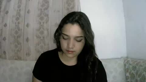 Snapshot of izzy_32 chatting on 02-10-26, 06:39 izzy_32 online show from 02-10-26, 06:39