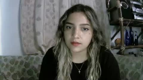 Snapshot of izzy_32 chatting on 04-06-26, 07:09 izzy_32 online show from 04-06-26, 07:09