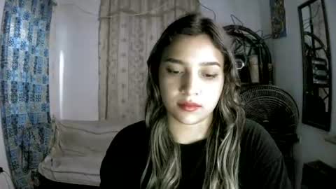 Snapshot of izzy_32 chatting on 07-30-26, 09:30 izzy_32 online show from 07-30-26, 09:30