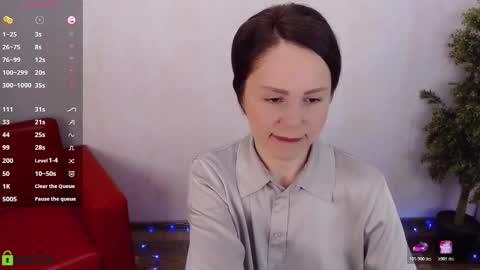 Queen of nylon  Victoria online show from 02-09-26, 05:33