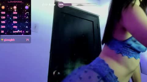 Izzy online show from 10-04-25, 12:58