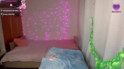  K A T E    I have great pvt hot shows with dildos shows in pantyhose I love to squirt fabulously online show from 04-23-26, 12:29