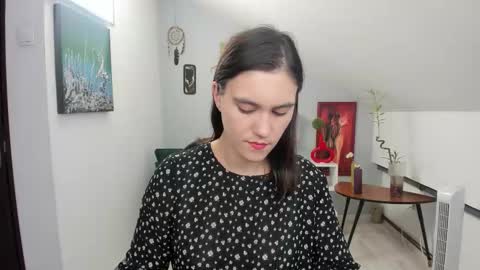 Izzy online show from 10-23-25, 06:06