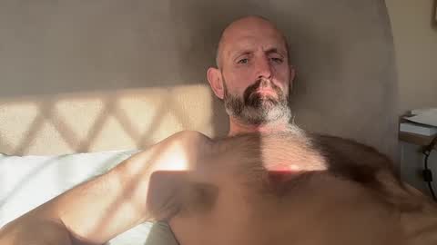 izzysboytoy1 online show from 03-26-26, 04:12