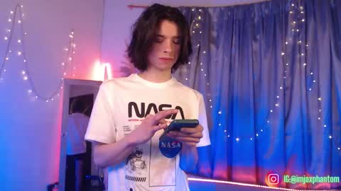 Hey im Jaxxxon check my info     online show from 10-09-25, 08:12