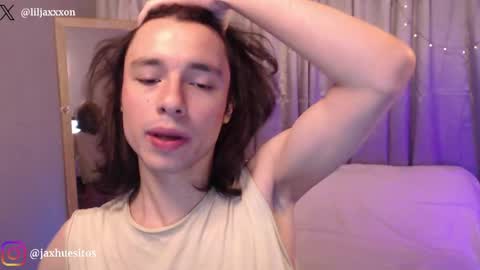 Hey im Jaxxxon check my info     online show from 05-05-26, 12:24