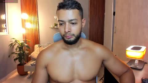 Calix  Independient model Insta and twt Calixsnake online show from 05-13-26, 12:08