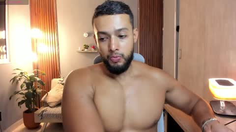 Calix  Independient model Insta and twt Calixsnake online show from 05-15-26, 01:12