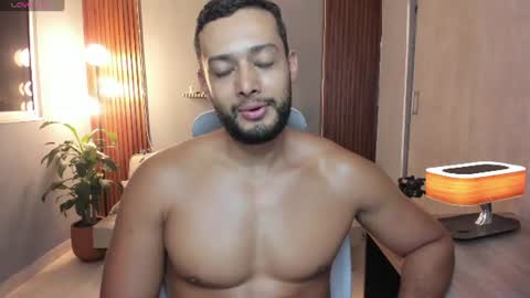 Calix  Independient model Insta and twt Calixsnake online show from 07-02-26, 12:21