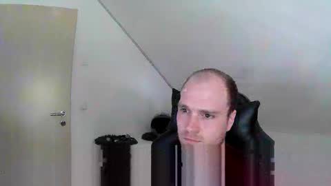 here4y online show from 05-19-26, 10:21