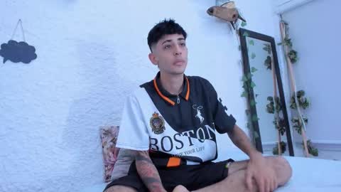 j_martony online show from 12-18-25, 04:51