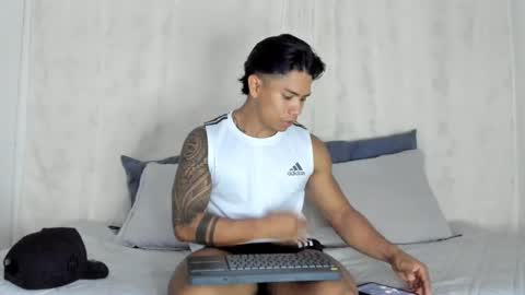 Snapshot of j_musiry chatting on 02-05-25, 08:11 i am juan musiry independent model online show from 02-05-25, 08:11