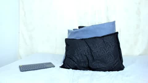 Snapshot of j_musiry chatting on 02-06-25, 08:07 i am juan musiry independent model online show from 02-06-25, 08:07