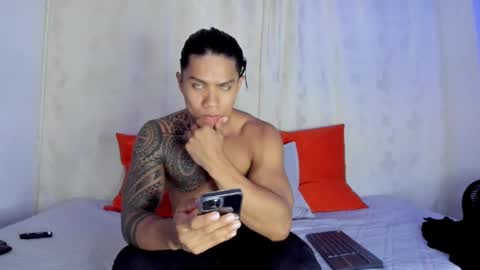 Snapshot of j_musiry chatting on 03-08-25, 08:11 i am juan musiry independent model online show from 03-08-25, 08:11