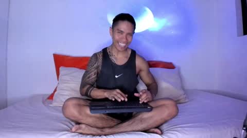 Snapshot of j_musiry chatting on 10-05-25, 02:21 i am juan musiry independent model online show from 10-05-25, 02:21