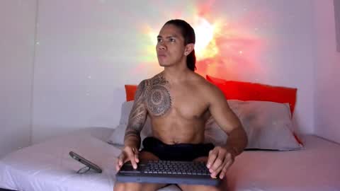 Snapshot of j_musiry chatting on 10-23-25, 01:38 i am juan musiry independent model online show from 10-23-25, 01:38