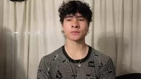 Noah online show from 06-13-26, 01:42