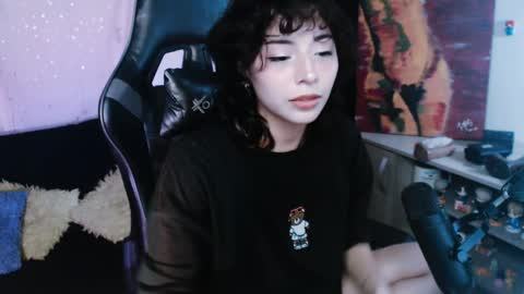 jade 18  online show from 04-01-26, 01:06