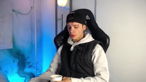 JACK  online show from 03-21-26, 12:32