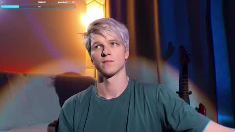 Snapshot of jack_frozt chatting on 12-02-25, 02:39 brestonsweet online show from 12-02-25, 02:39