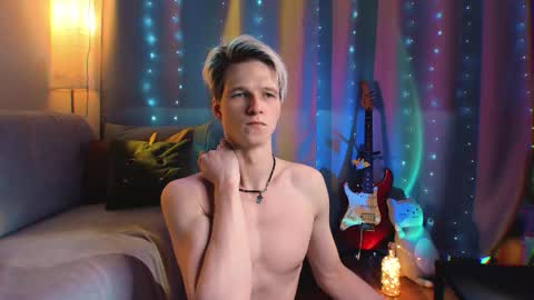 Snapshot of jack_frozt chatting on 02-03-26, 06:22 brestonsweet online show from 02-03-26, 06:22