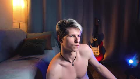 Snapshot of jack_frozt chatting on 02-22-26, 03:21 brestonsweet online show from 02-22-26, 03:21