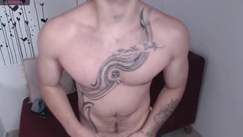 Snapshot of jack_hills2 chatting on 09-10-25, 12:05 online show from 09-10-25, 12:05