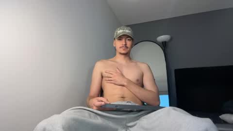 INDEPENDENT MODEL online show from 04-02-26, 10:57