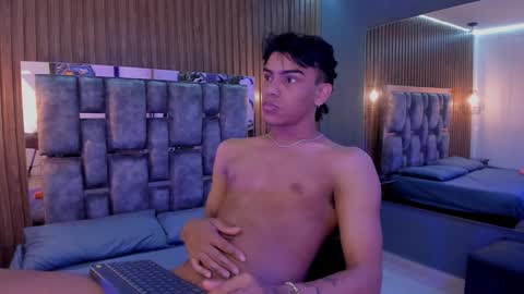 Jack online show from 11-25-25, 04:34