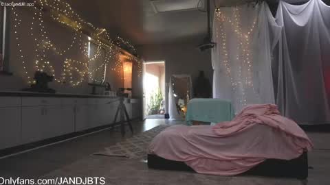 JackJill online show from 04-18-26, 06:34