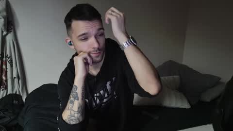 Snapshot of jackdesfeux chatting on 03-06-25, 02:08 Jack  online show from 03-06-25, 02:08