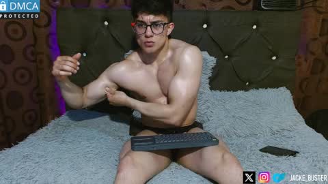 Jacke online show from 01-02-25, 01:06