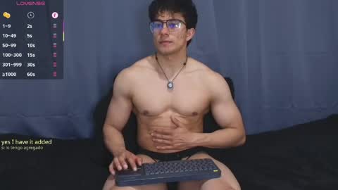 Snapshot of jacke_buster chatting on 04-24-26, 12:02 Jacke online show from 04-24-26, 12:02