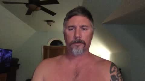 Snapshot of jackhammerhead chatting on 12-14-25, 05:02 jackhammerhead online show from 12-14-25, 05:02