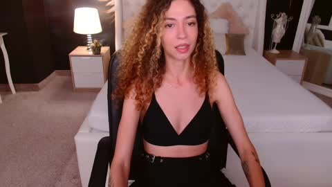 Snapshot of jackie__fox chatting on 06-04-26, 05:02 Jackie online show from 06-04-26, 05:02